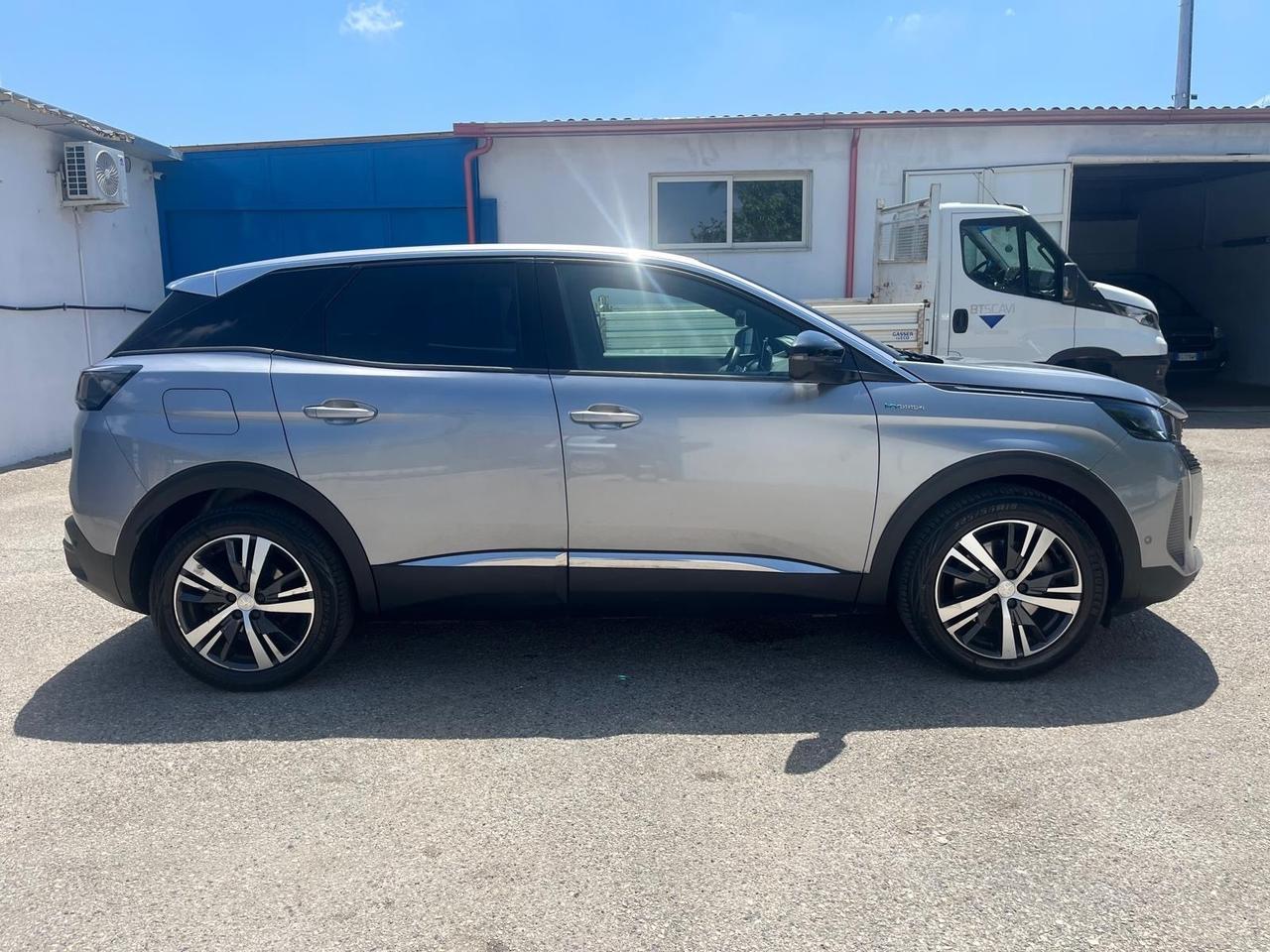 Peugeot 3008 1.5 hybrid 4-300 cv e-eat 8-allure-2023