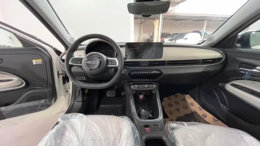 Fiat 600 Hybrid 136 CV DCT MHEV La Prima