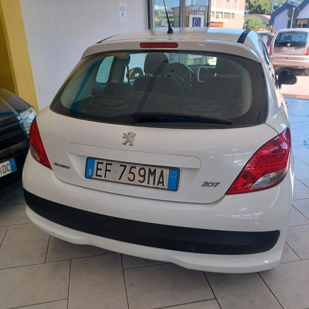 170188KM PEUGEOT 207 1.4 HDI NEOPATENTATI PERFETTA