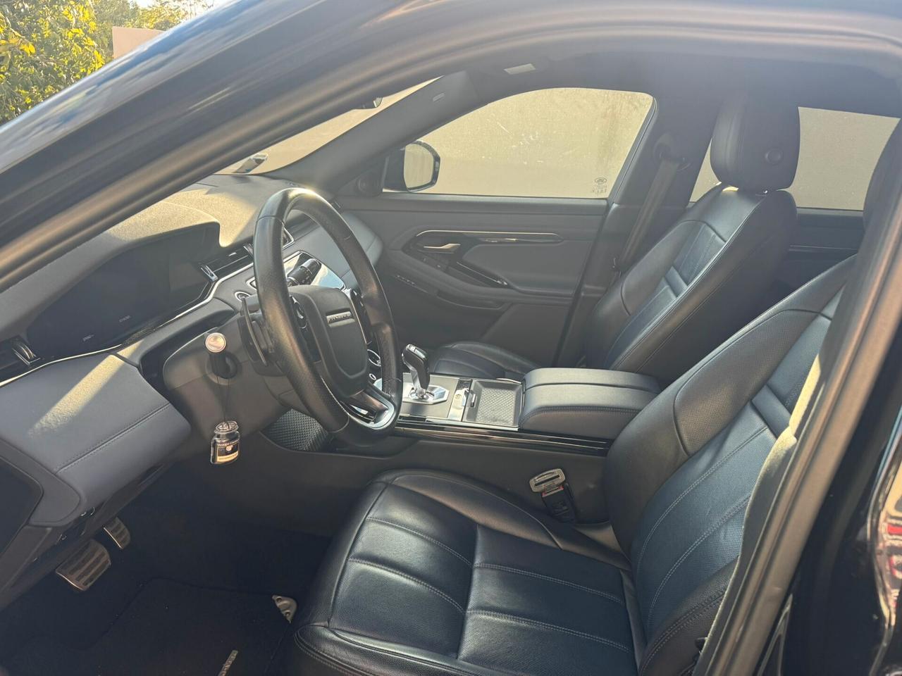 Land Rover Range Evoque 2.0D I4-L.Flw 150CV AWD Aut R-Dynamic HSE
