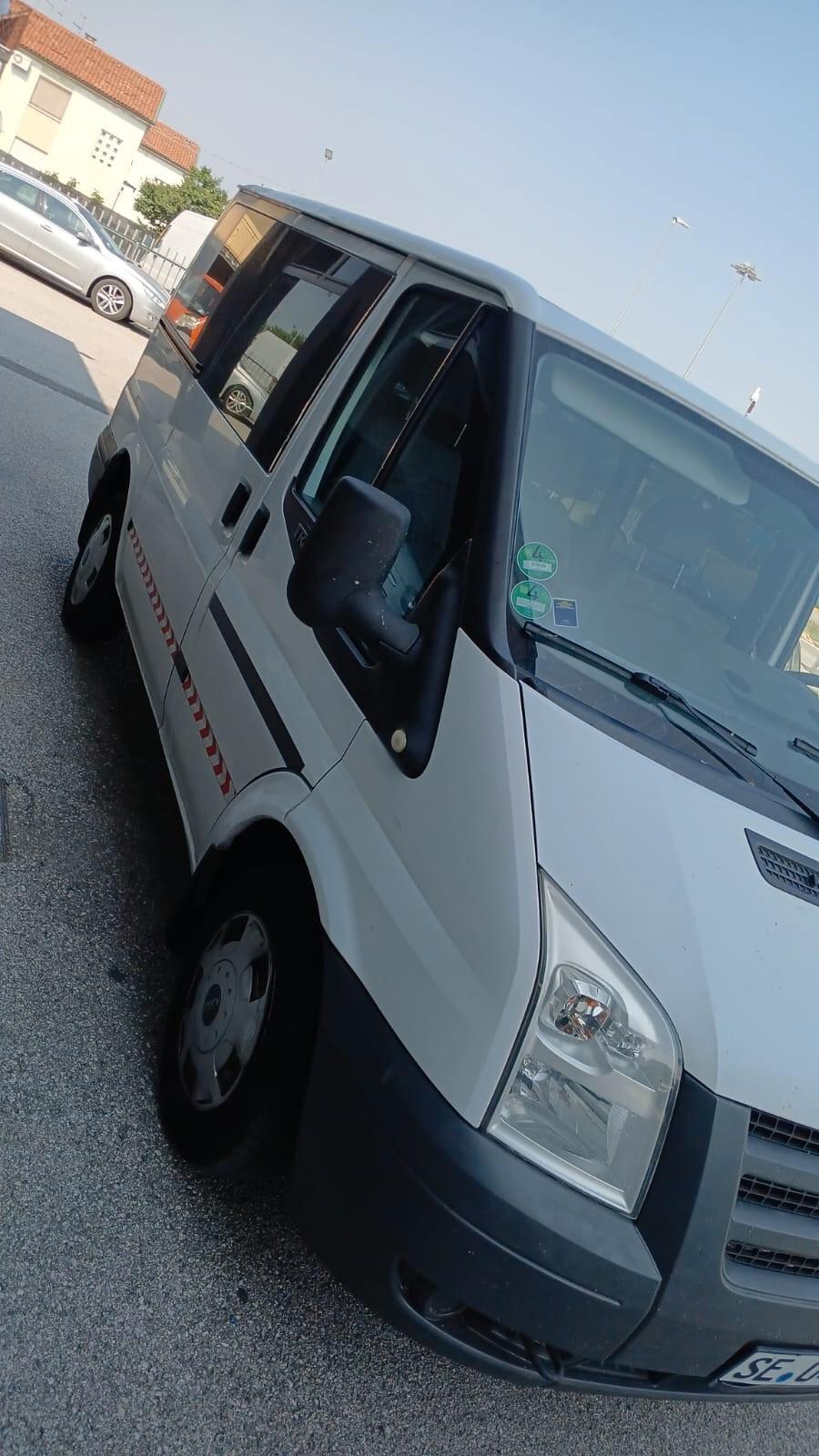 Ford Transit/Tourneo/Bus 2 PULMINI FORD TRANSIT Transit 300L 2.2 TDCi/100 PL-TM Combi