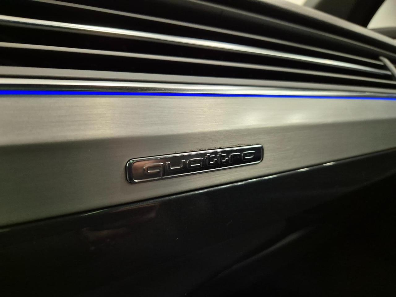 Audi Q7 3.0 tdi S Line quattro tiptronic - Cam - Cruise/Lim - Tetto