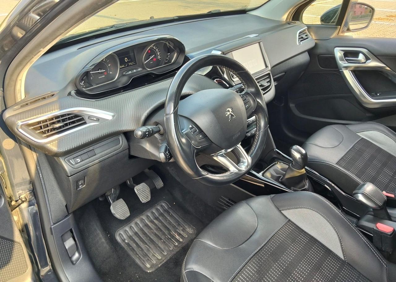 Peugeot 2008 BlueHDi 100 GT Line*Navi*Camera*Pelle*Euro6