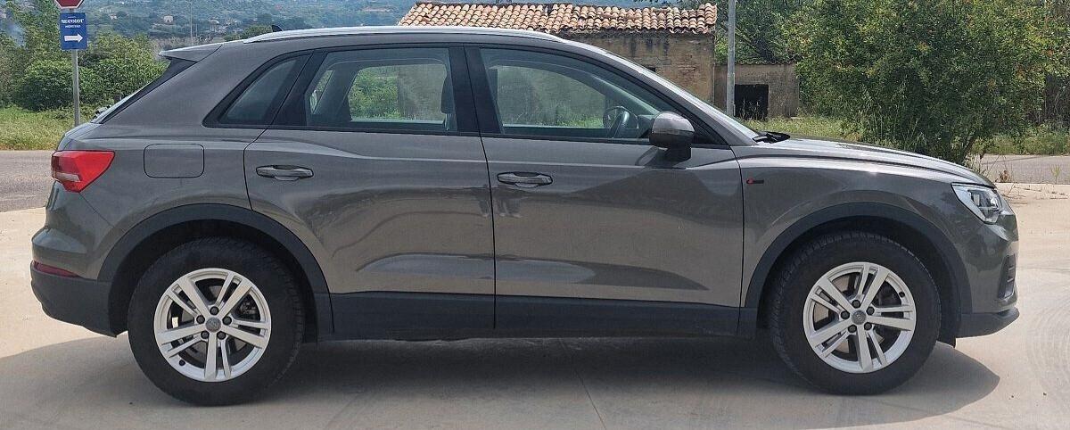 Audi Q3 40 TDI quattro S tronic S line edition