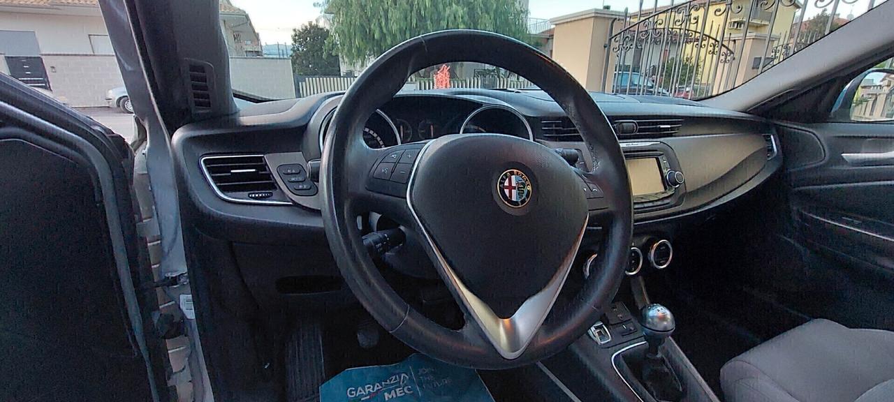 GIULIETTA 1,6 DIESEL 105 CV X NEOPATENTATI TELEFONO LEGA SENSORI FULL IMPECCABILE
