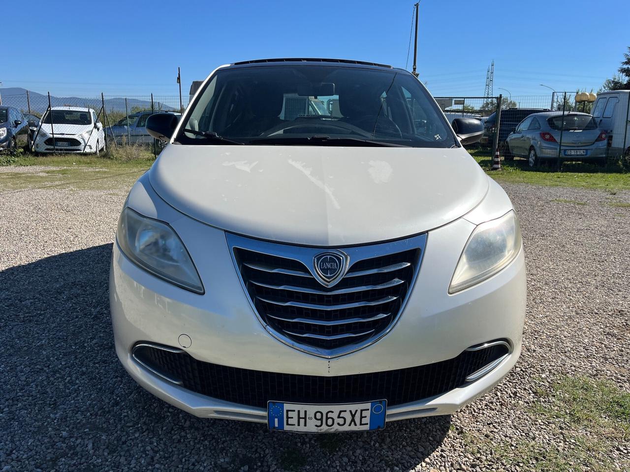 Lancia Ypsilon 1.2 69 CV 5 porte S&S Platinum