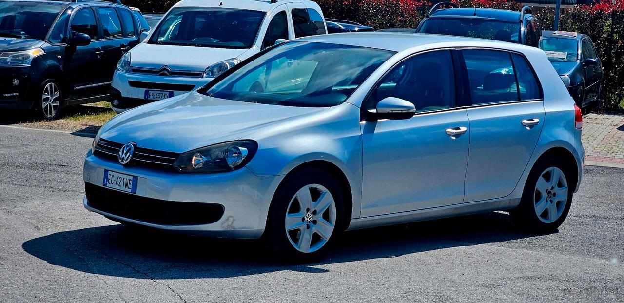 Volkswagen Golf 1.6 TDI DPF 5p. Highline