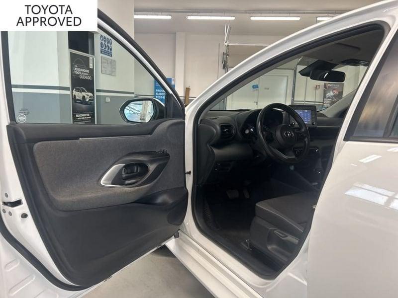 Toyota Yaris 1.5 HYBRID ACTIVE