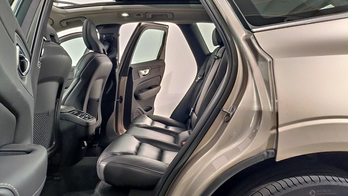 VOLVO Xc60 B4 Mild Hybrid (D) Awd Automatico Ultimate Bright