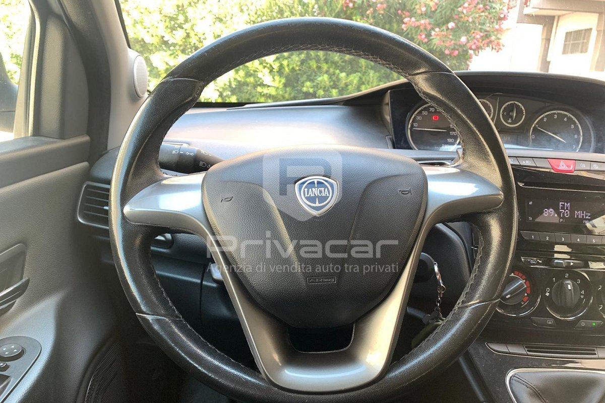 LANCIA Ypsilon 1.2 69 CV 5 porte S&S Gold