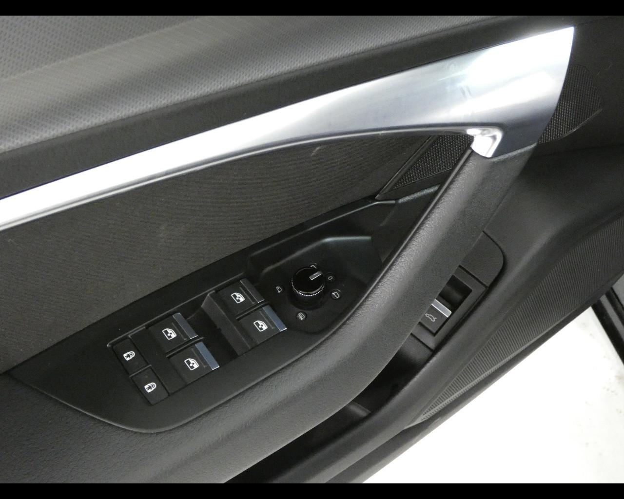 AUDI A6 5ª serie - A6 40 2.0 TDI S tronic Business