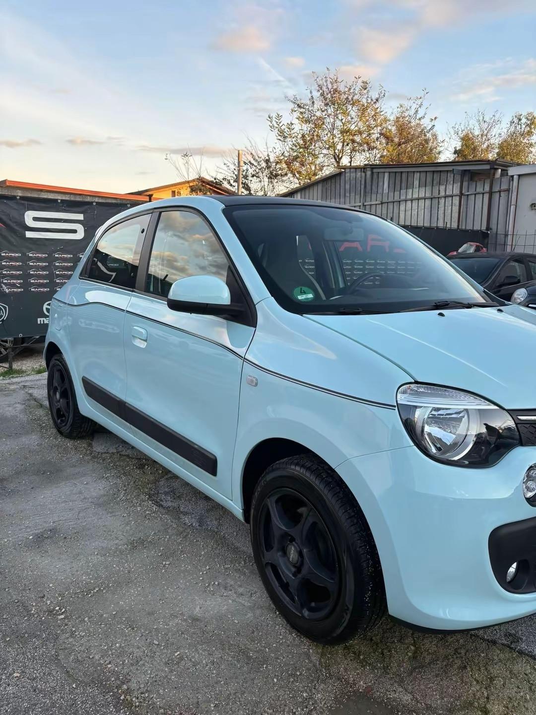 Renault Twingo SCe EDC Intens