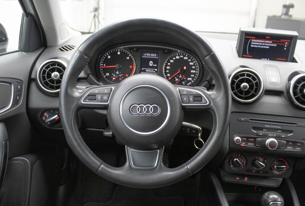 AUDI A1 SPB 1.6 TDI S TRONIC AMBITION