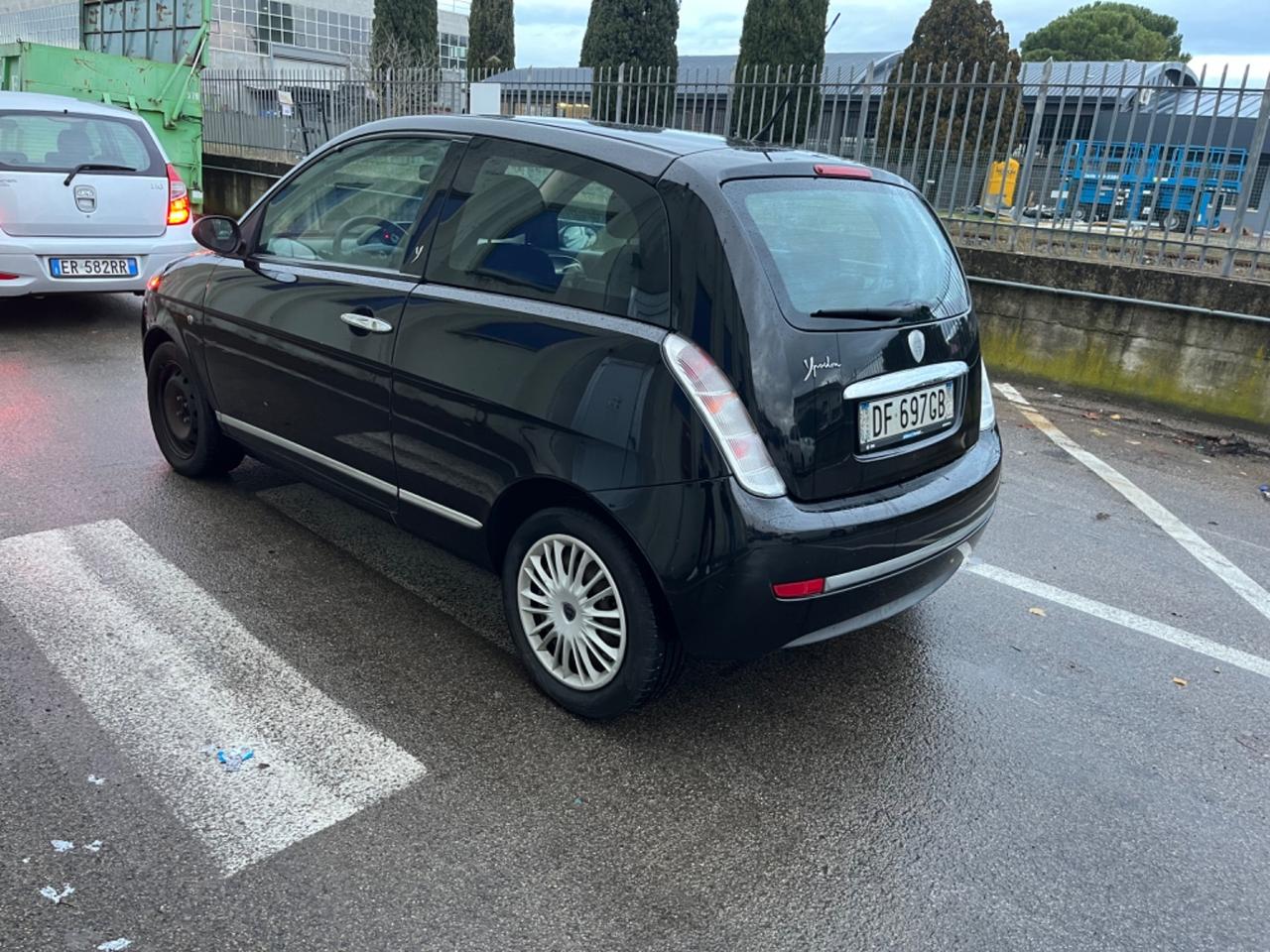 Lancia Ypsilon 1.2 benzina 2007 145.000 km neopatentati