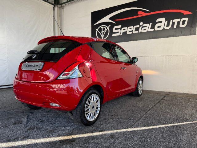 LANCIA Ypsilon 1.2 69 CV 5 porte Platinum