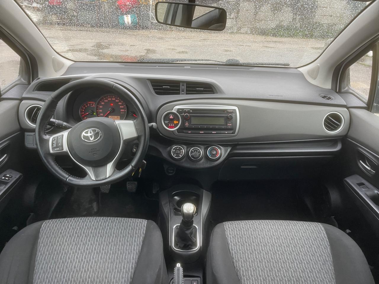 Toyota Yaris 1.0 5 porte Lounge