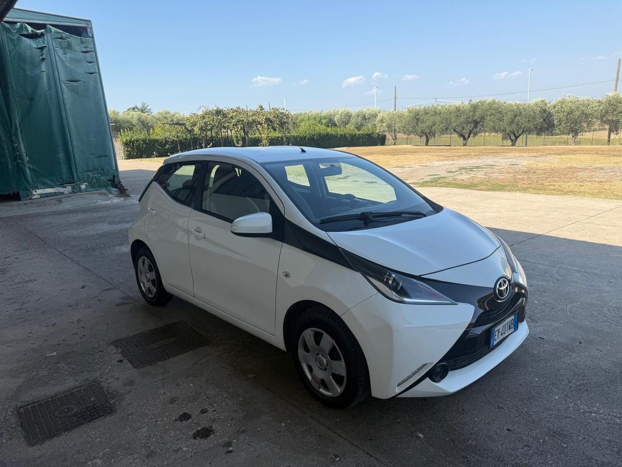 Toyota Aygo 1.0 VVT-i 69 CV 5 porte x-cool