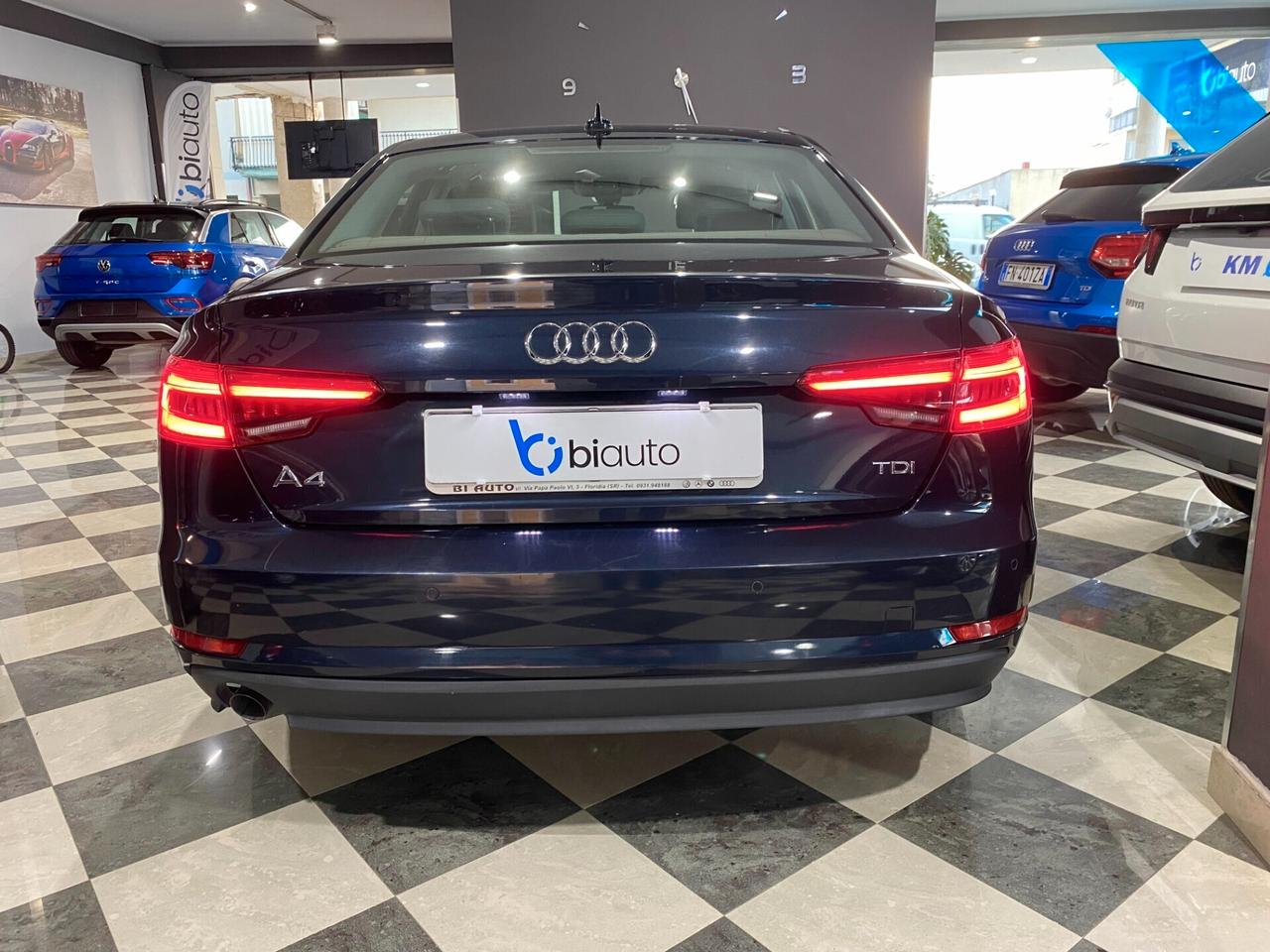 Audi A4 2.0 TDI 150 CV ultra S tronic Design.12/2015