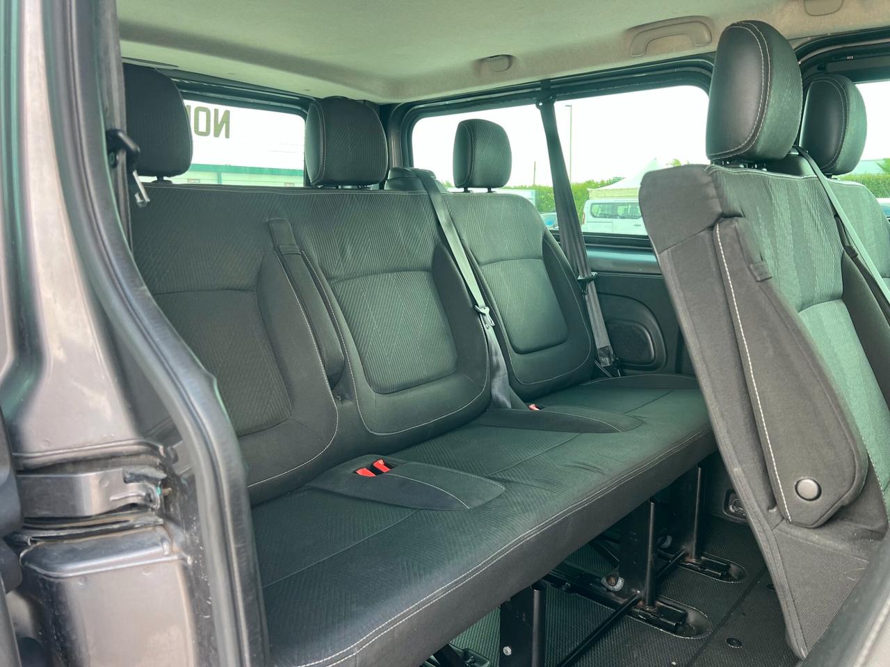 Renault Trafic 1.6 dCi 125CV 9 posti