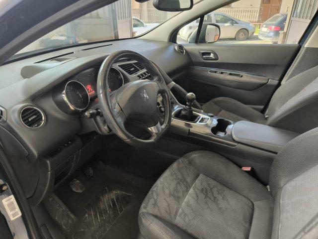 PEUGEOT 3008 1.6 HDi 112CV Tecno