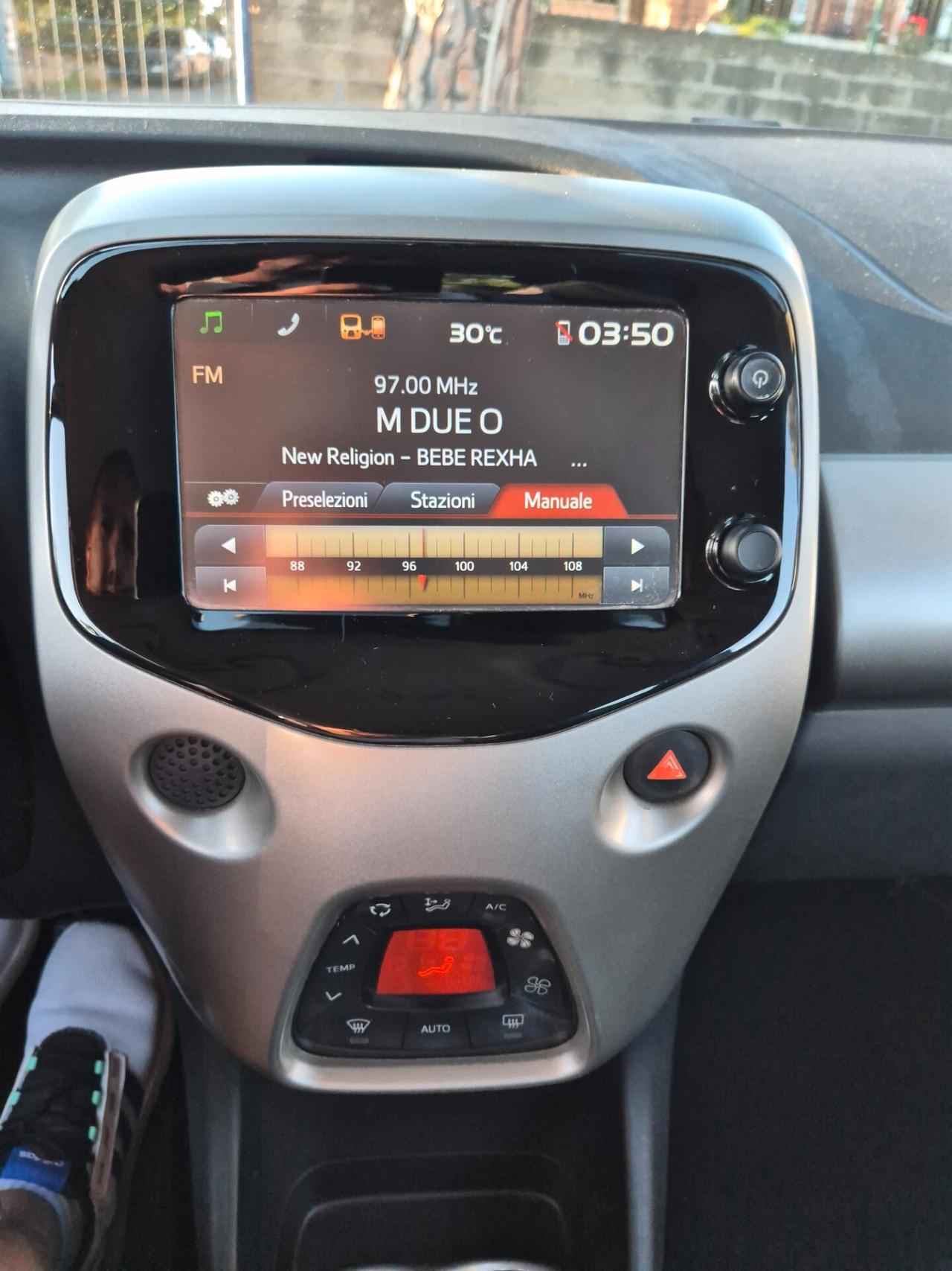Toyota Aygo 1.0 VVT-i 69 CV 5 porte x-wave MMT