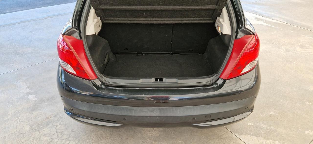 Peugeot 207 1.4 8V 75cv Energie Sport ECO GPL
