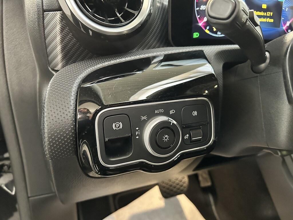 Mercedes Classe A 180 180 D Advanced Progressive 8G-DCT