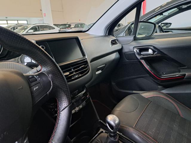 PEUGEOT 2008 100 GT Line