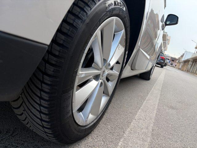 RENAULT Scenic 1.5 dCi 110CV *7 Posti*