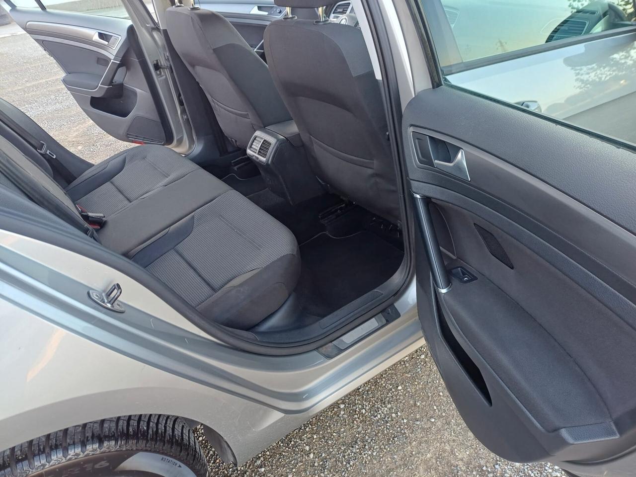 Volkswagen Golf 1.6 TDI 5p. Highline BlueMotion Technology