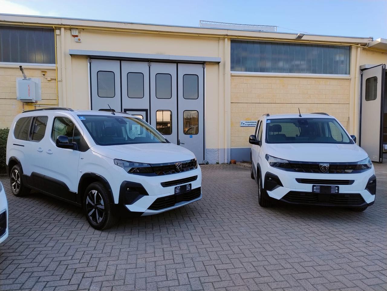 TRASPORTO DISABILI USO TAXI SERVIZIO SOCIO SANITARIO