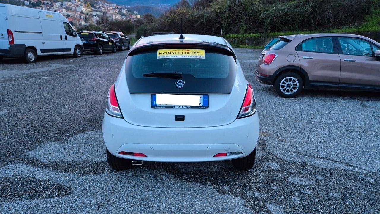 Lancia Ypsilon 1.0 5p Hybrid Platino-2024-km12.700