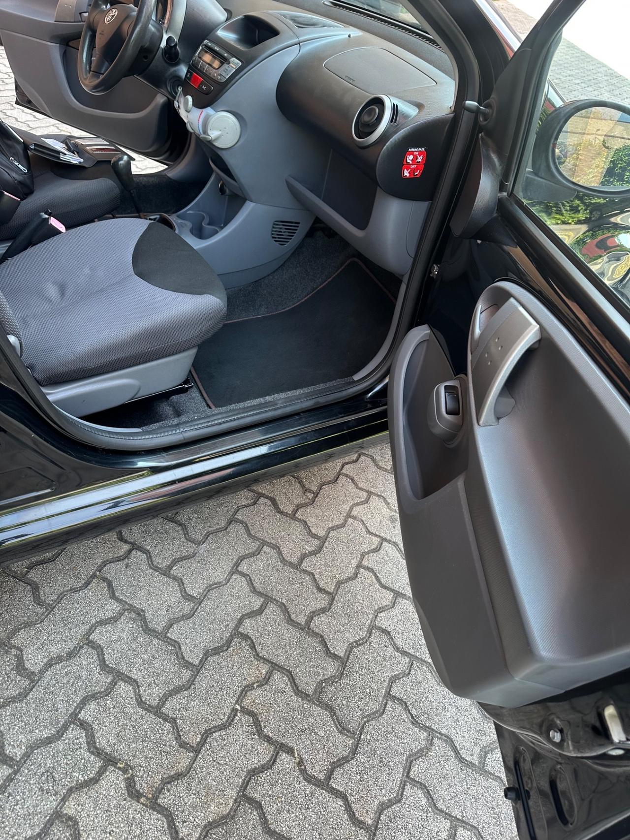 Toyota Aygo 1.0 12V VVT-i 5 porte