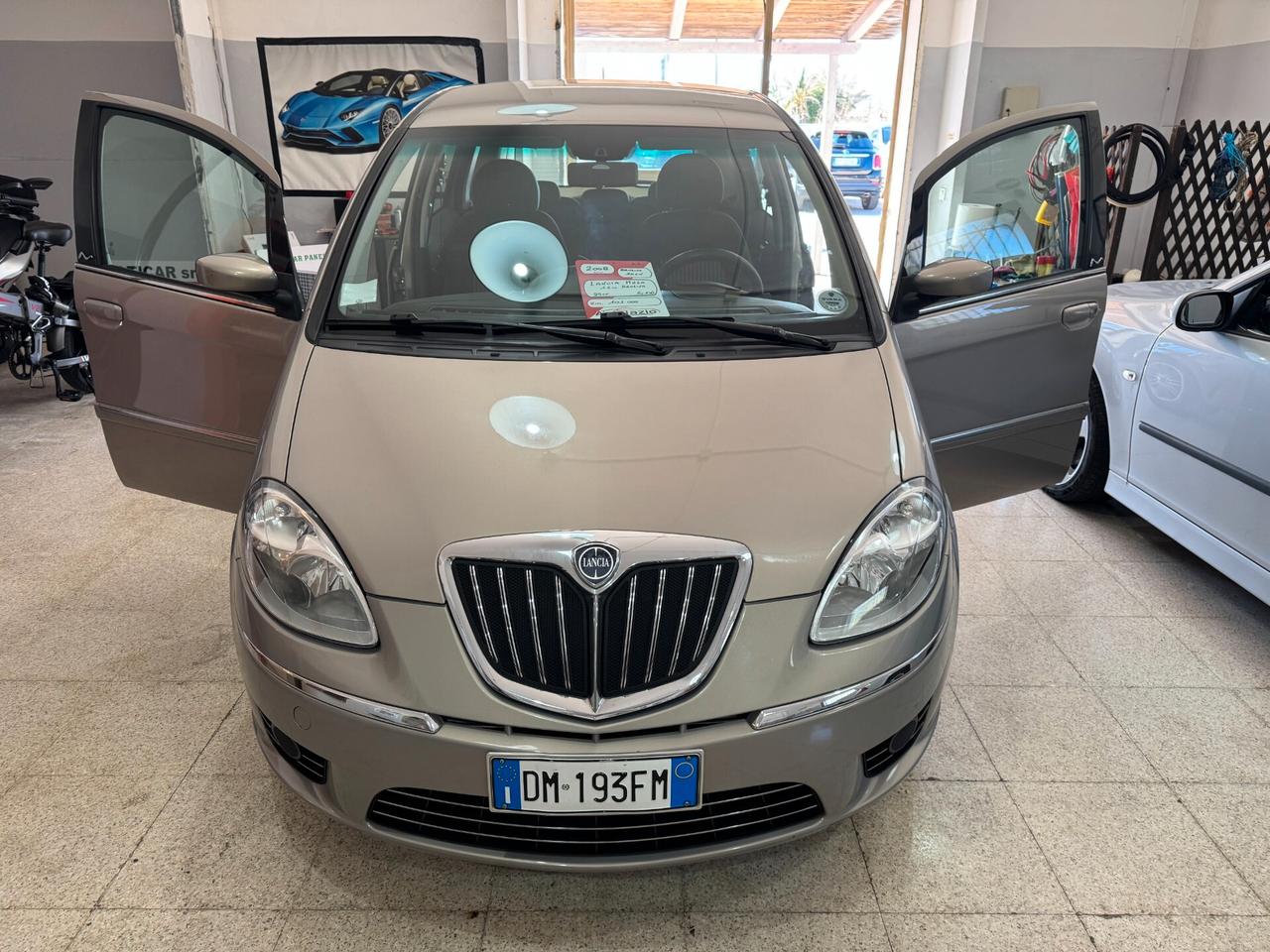 Lancia MUSA 1.4 16V Poltrona Frau