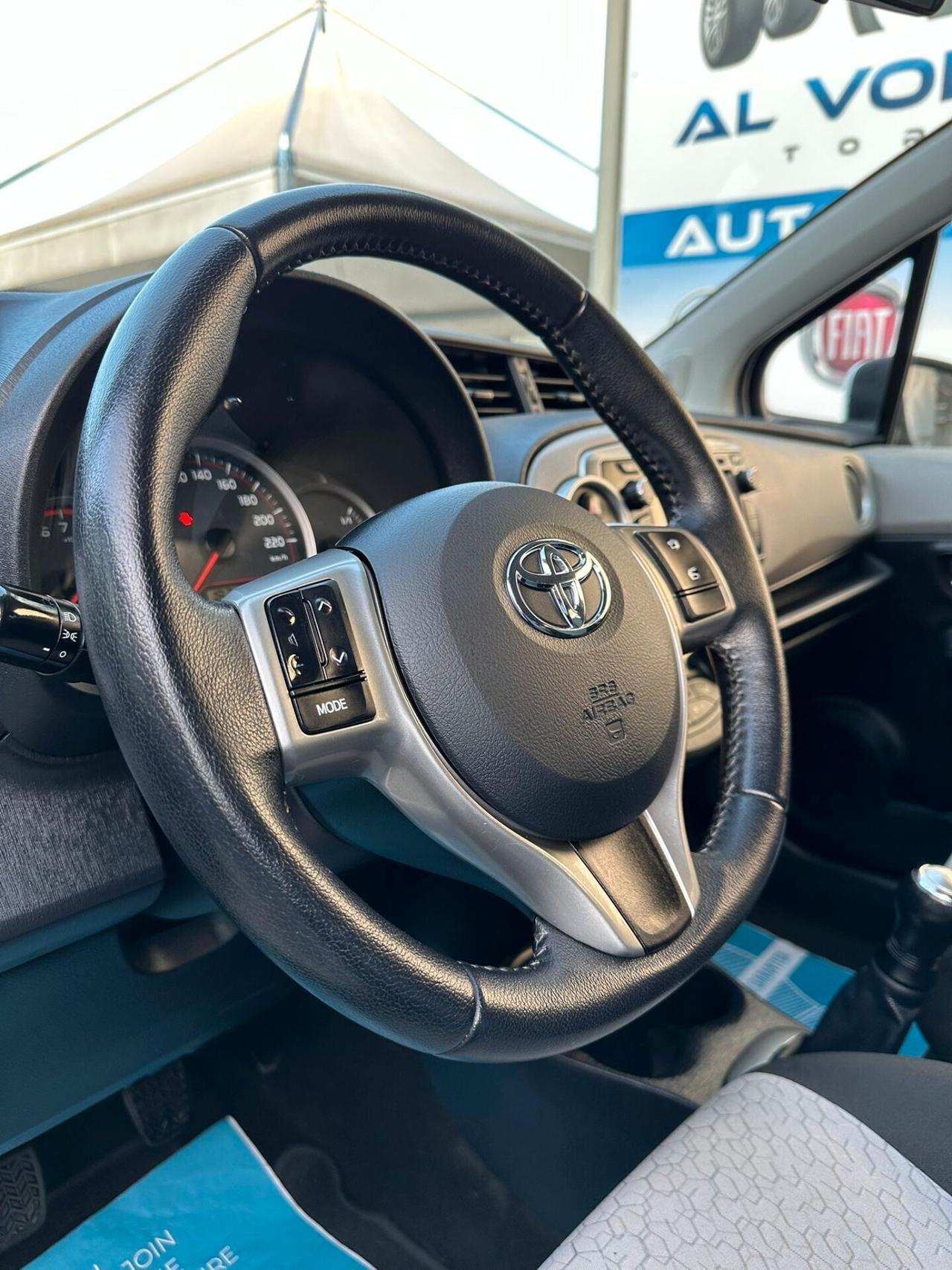 Toyota Yaris 1.0 5 porte Lounge - Unico Proprietario