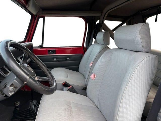 JEEP Wrangler 2.5 Laredo