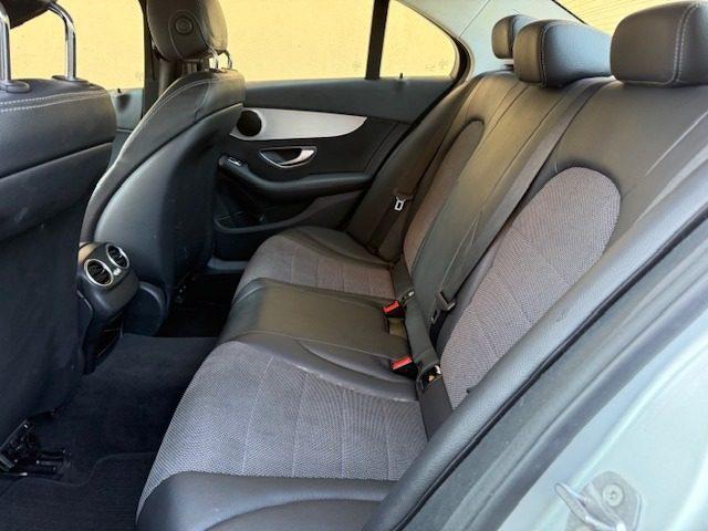 MERCEDES-BENZ C 220 d Auto Premium