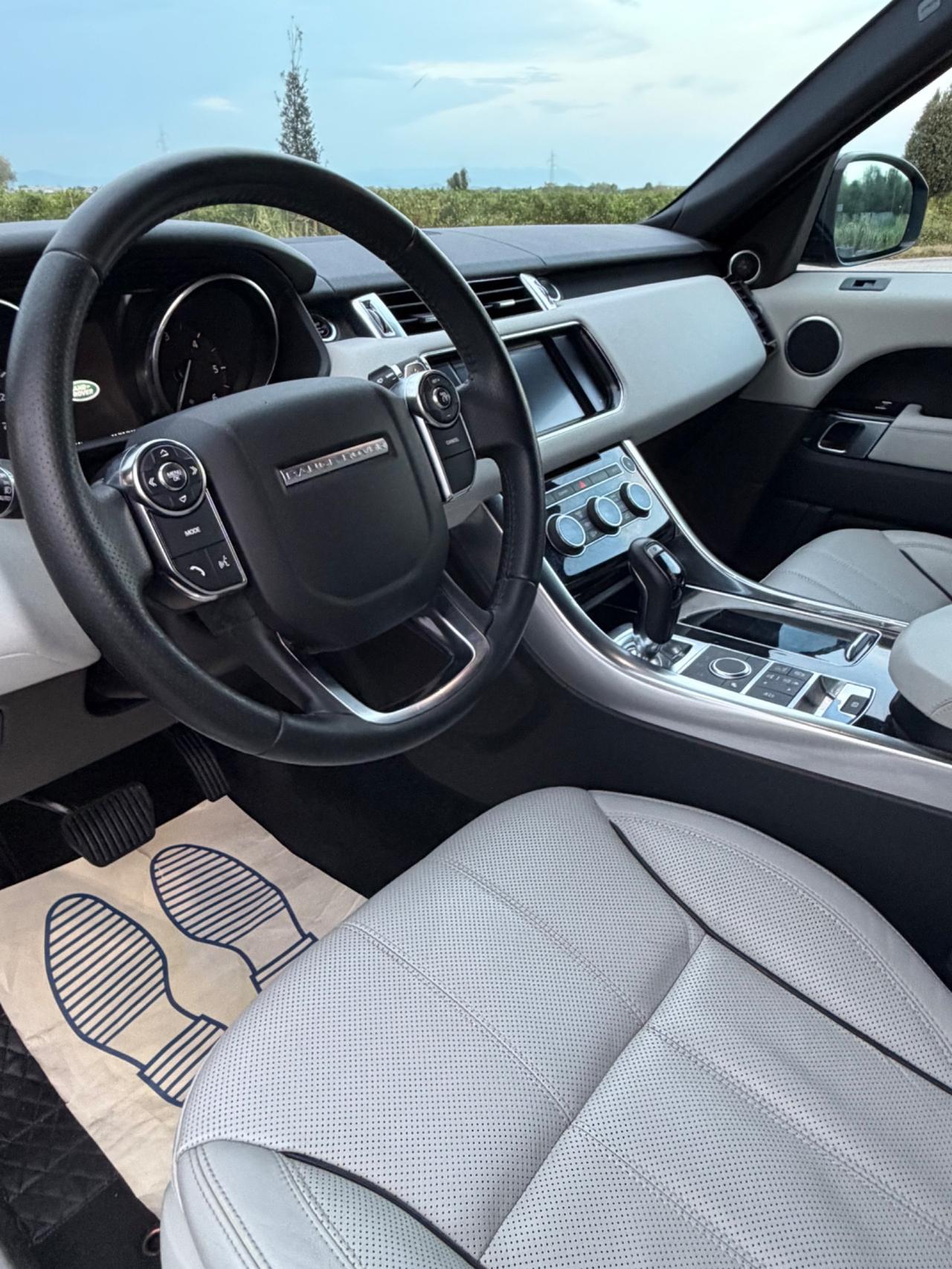 Land Rover Range Sport 3.0 TDV6 SE