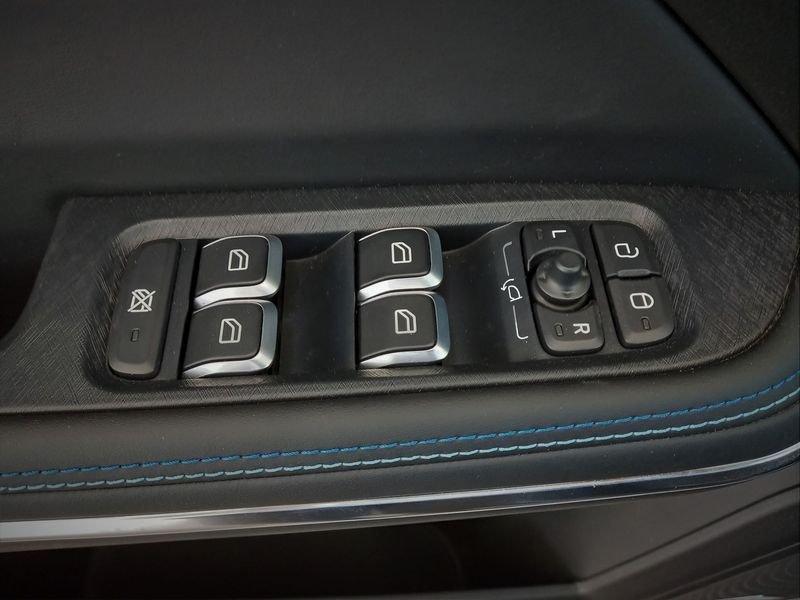 Lynk & Co 01 MY23 1.5 Plug-In Hybrid 261 CV Automatica NAVI TETTO LED