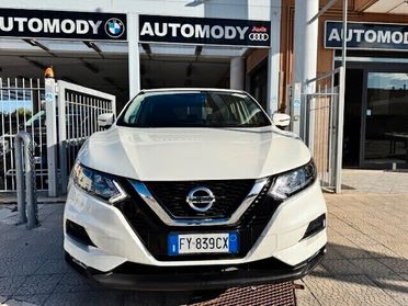 Nissan Qashqai 1.5 dCi 115 CV Business NAVI RETROCAMERA-1 PROPR.