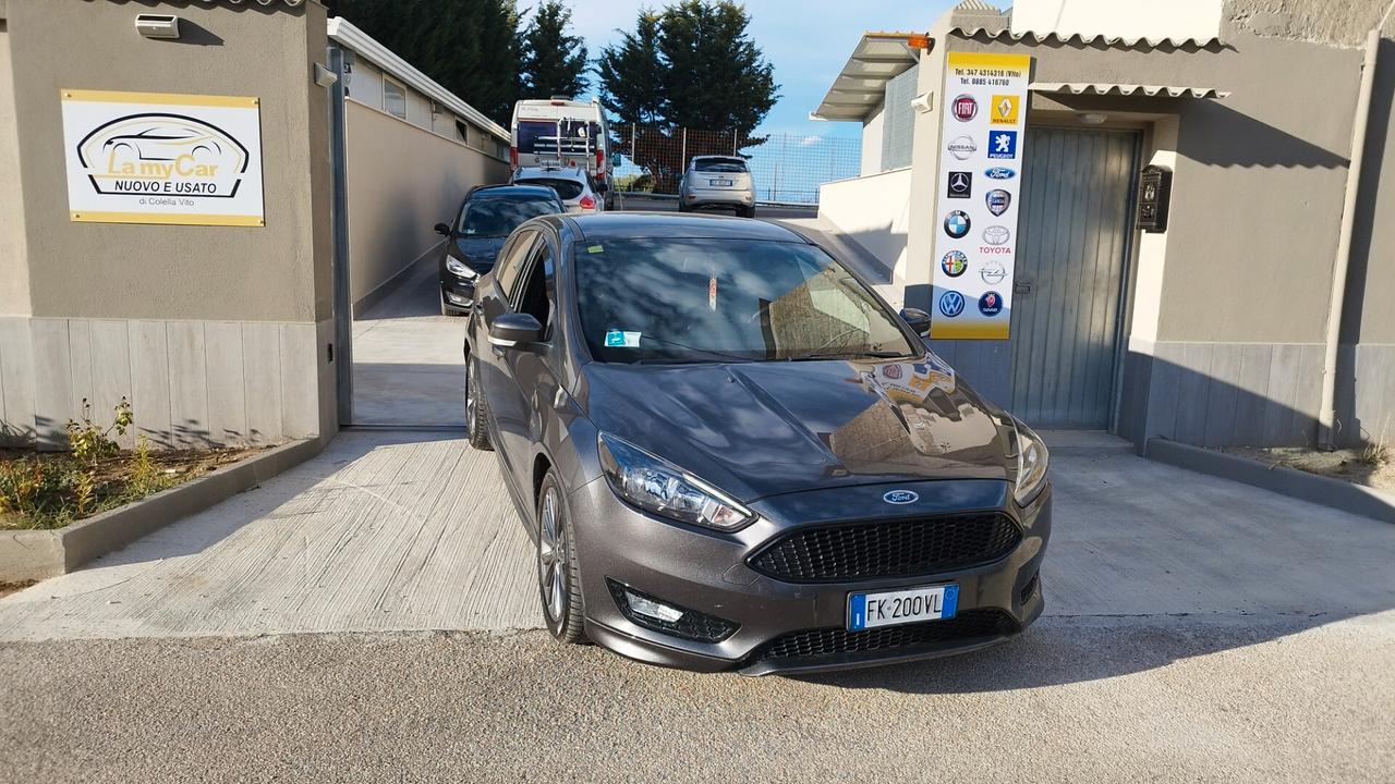Ford Focus 1.5 TDCi 120 CV Start&Stop Powershift ST Line