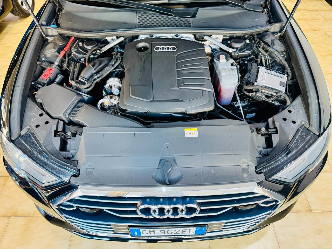 Audi A6 Avant 2.0 TDI 204CV Sport / CarPlay R.Cam Pelle