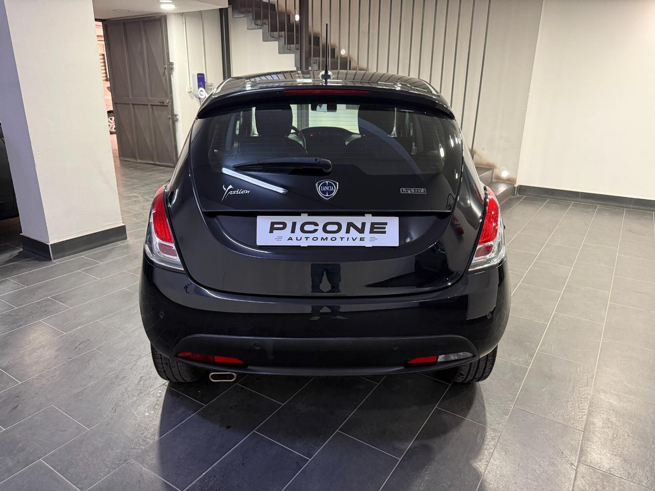 Lancia Ypsilon 1.0 FireFly 5 porte S&S Hybrid Gold