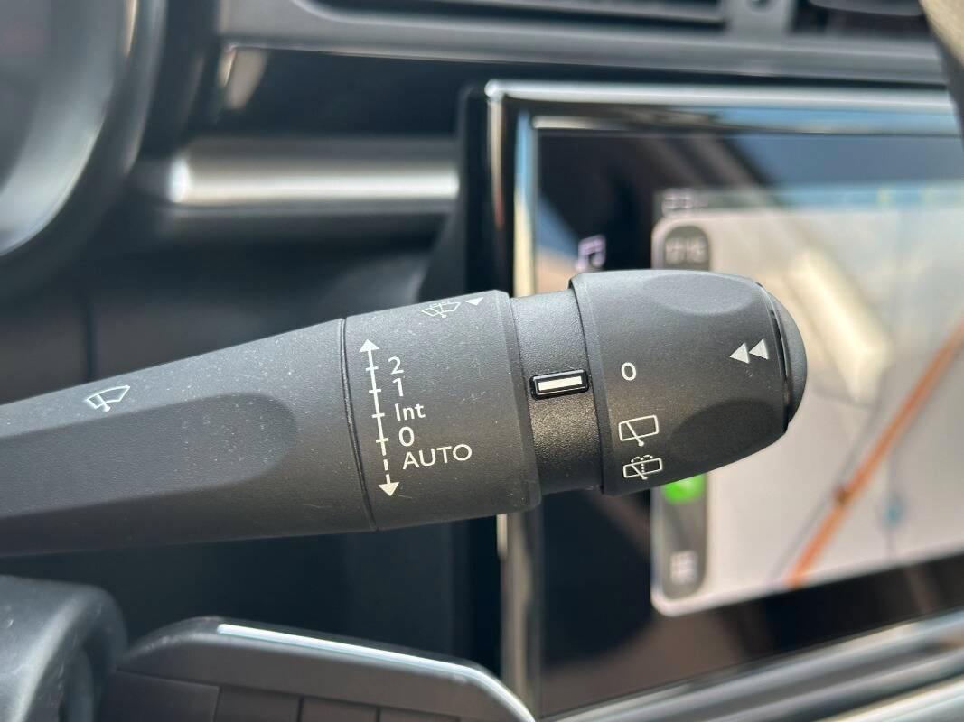 Citroen C3 1.2 puretech Feel 82cv neopatentati con CarPlay