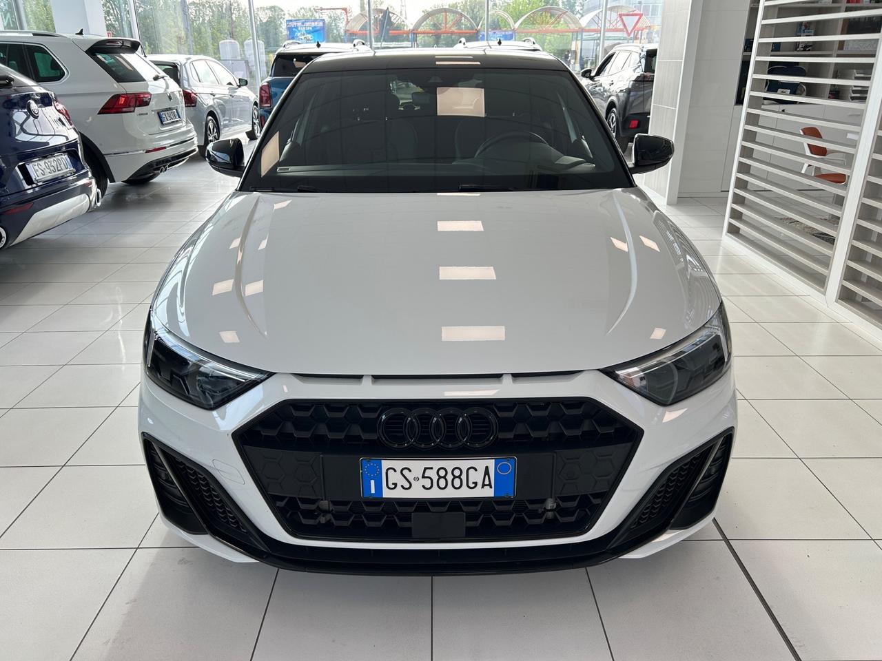 Audi A1 SPB 30 TFSI S tronic S Line Edition Identity Black Neop.