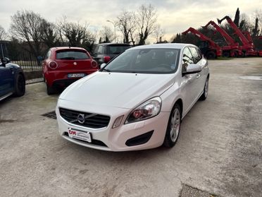 Volvo V60 D3 Geartronic Summum