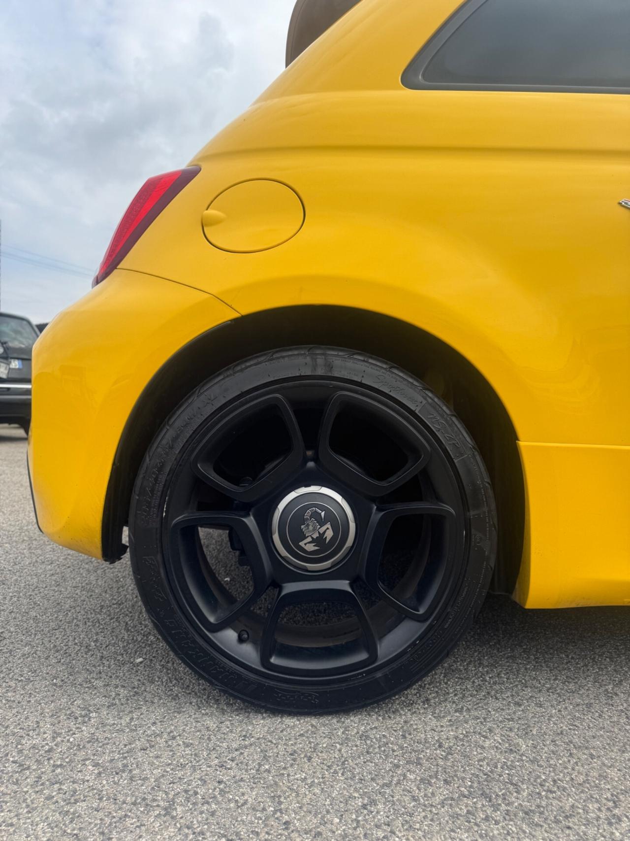 Abarth 595 1.4 Turbo T-Jet 160 CV Pista