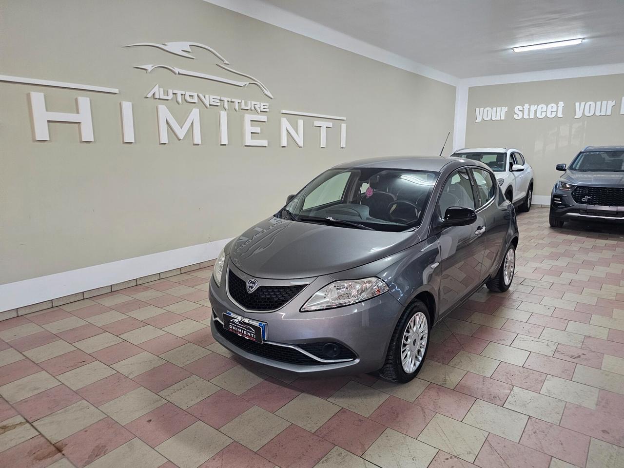 Lancia Ypsilon 1.2 69 CV 5 porte GPL Ecochic Gold