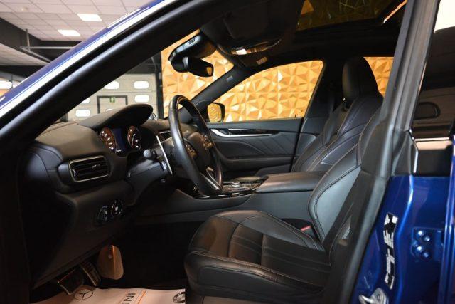 MASERATI Levante 3.0V6 MODENA 350CV F1 TET.21"RADAR CAM360°STRAFULL