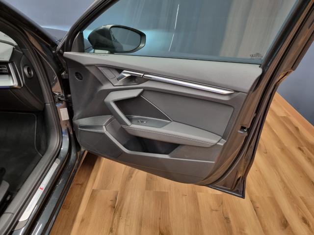 AUDI A3 Sedan 35 TFSI S tronic Business Advanced